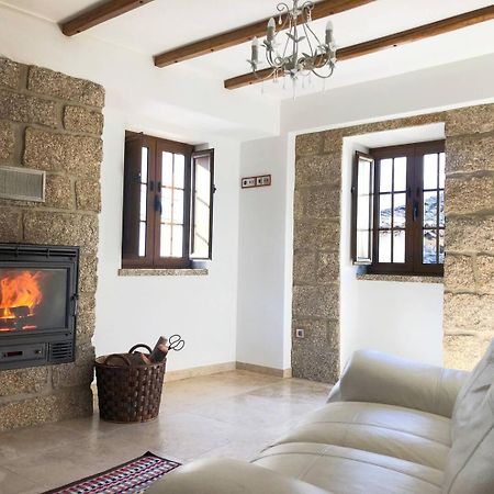 Laje House Fireplace Entire House Wifi Fundão Zewnętrze zdjęcie